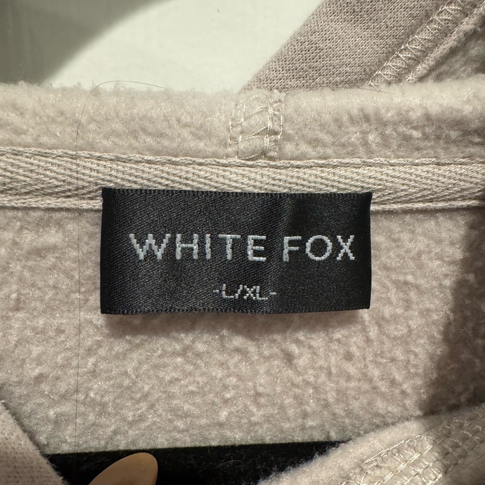 White Fox Hoodie Light Gray Size L/XL - Picture 3 of 14